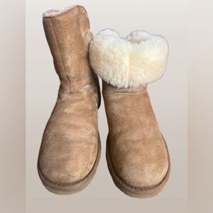Ugg Australia Remora boots, sz 6